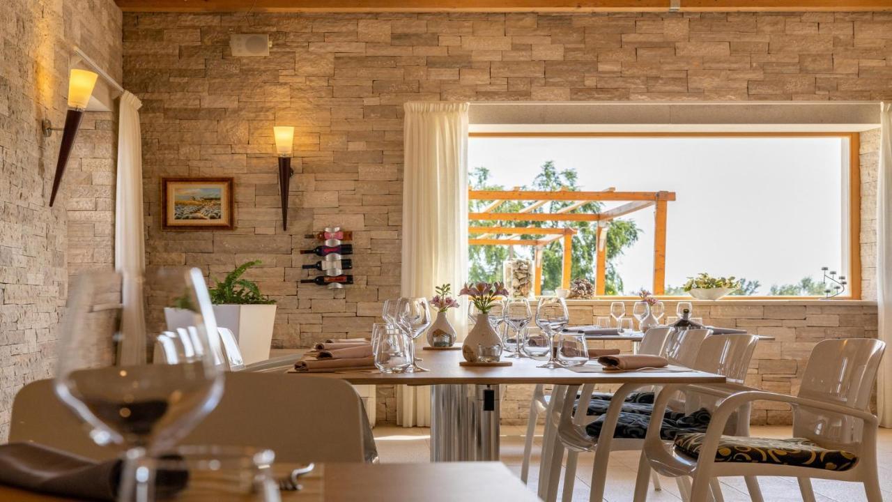 Velanera Hotel & Restaurant Šišan エクステリア 写真