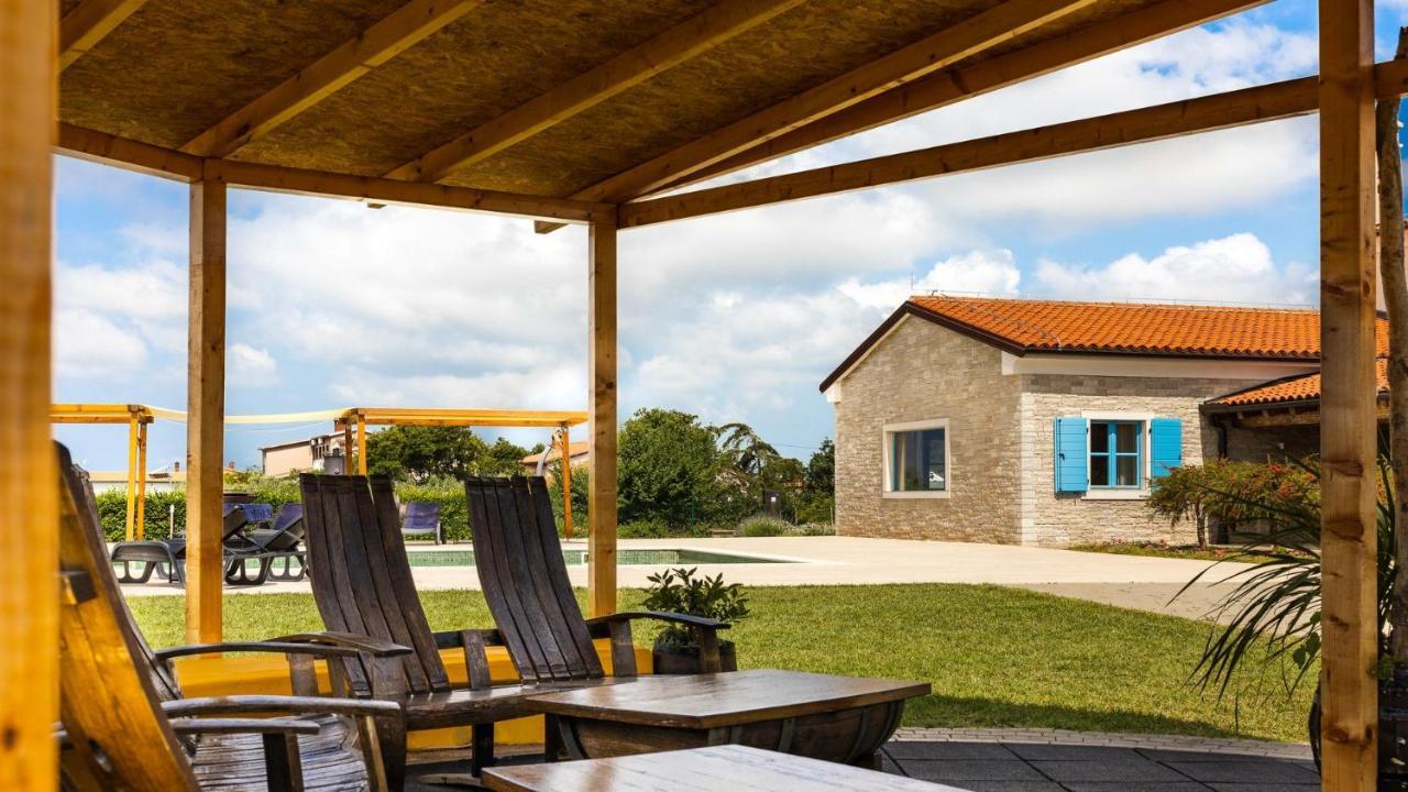 Velanera Hotel & Restaurant Šišan エクステリア 写真